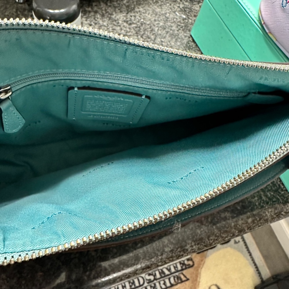 Coach Bag - Picture 2 of 5